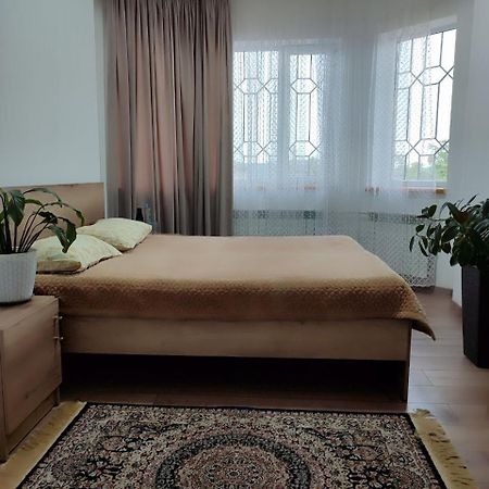Amanat Guest House Bishkek Exterior photo