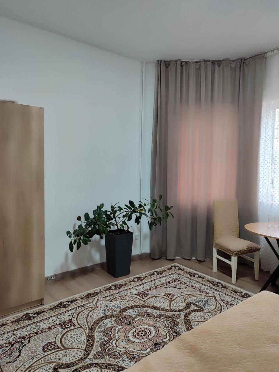 Amanat Guest House Bishkek Exterior photo